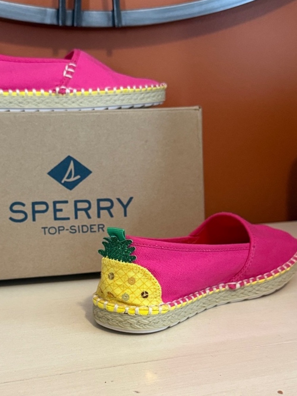 NWT Sperry Pineapple Espadrille Slip-On Shoes Size 1M Girls